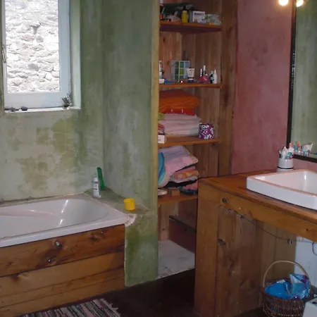 Maison Familiale Et Chaleureuse *