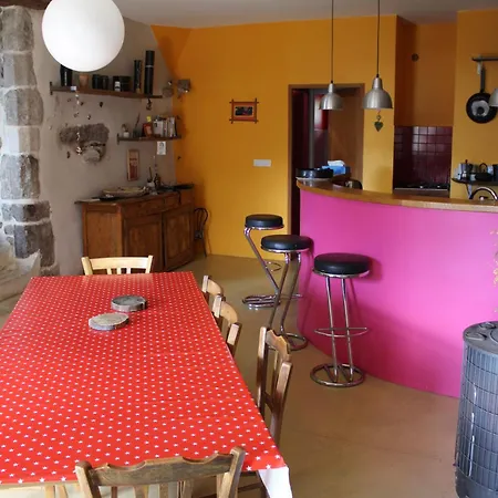 Maison Familiale Et Chaleureuse *